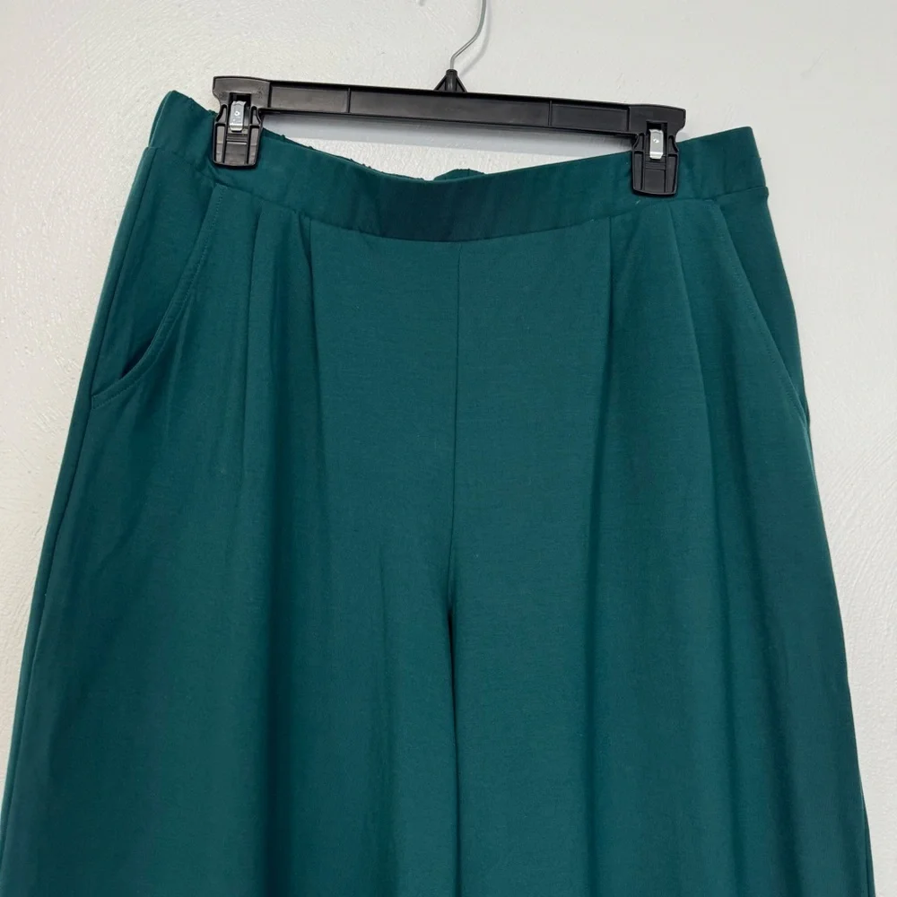 Garnet Hill Wide Leg Crop Pants‎ Women’s Medium Green Minimalist Casual Holiday - Picture 2 of 9